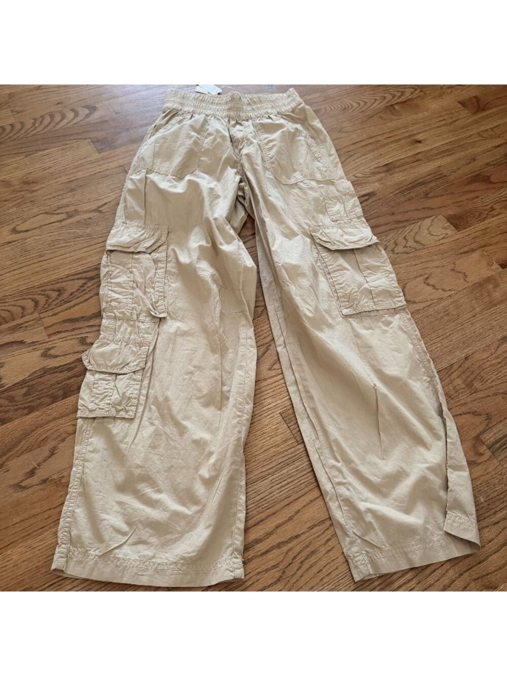 NWT aerie Wide Leg Cargo Pants in Light Beige